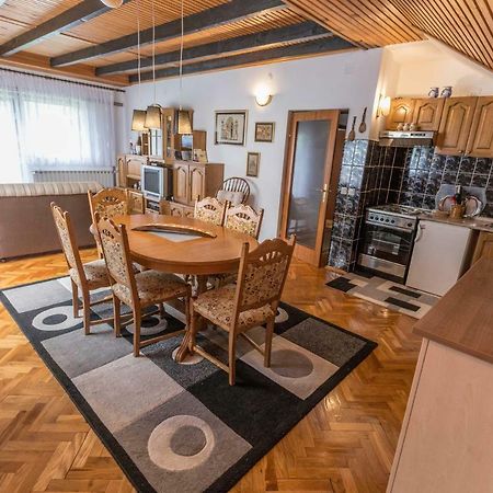 אוגולין Apartman Ruzica מראה חיצוני תמונה