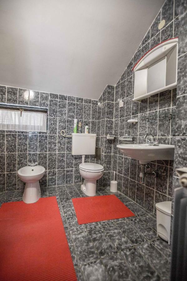 אוגולין Apartman Ruzica מראה חיצוני תמונה