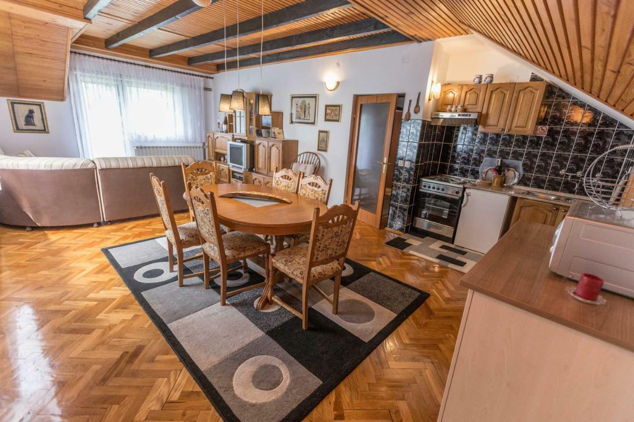 אוגולין Apartman Ruzica מראה חיצוני תמונה