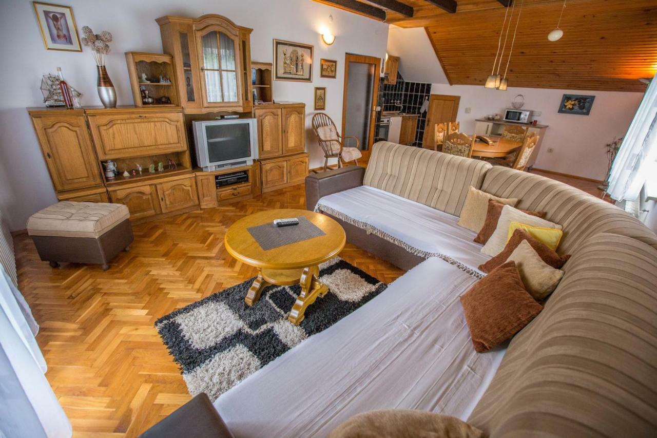אוגולין Apartman Ruzica מראה חיצוני תמונה