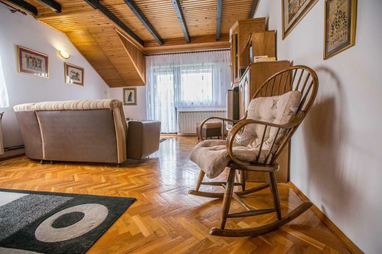 אוגולין Apartman Ruzica מראה חיצוני תמונה